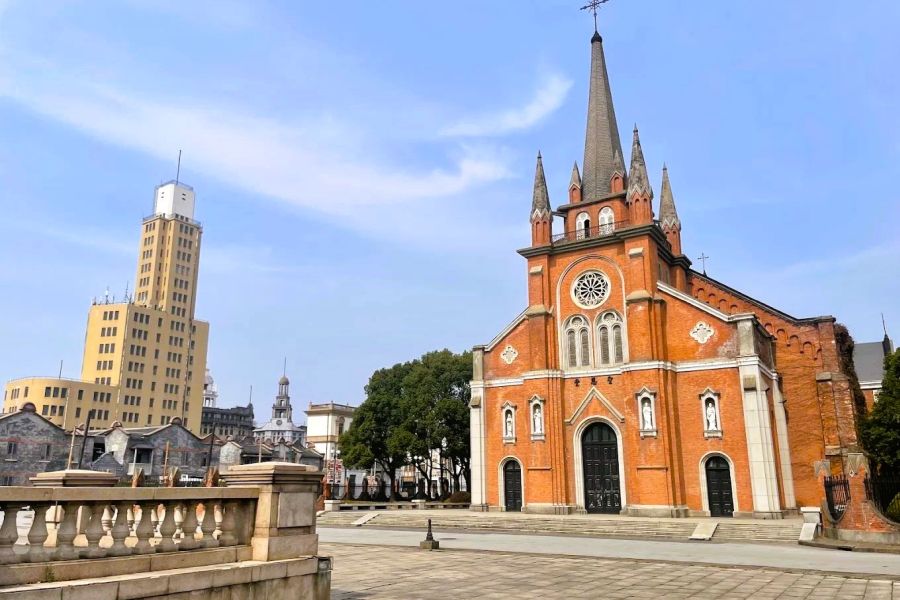 C-Drama Locations - Shanghai Film Park: the Catholic cathedral