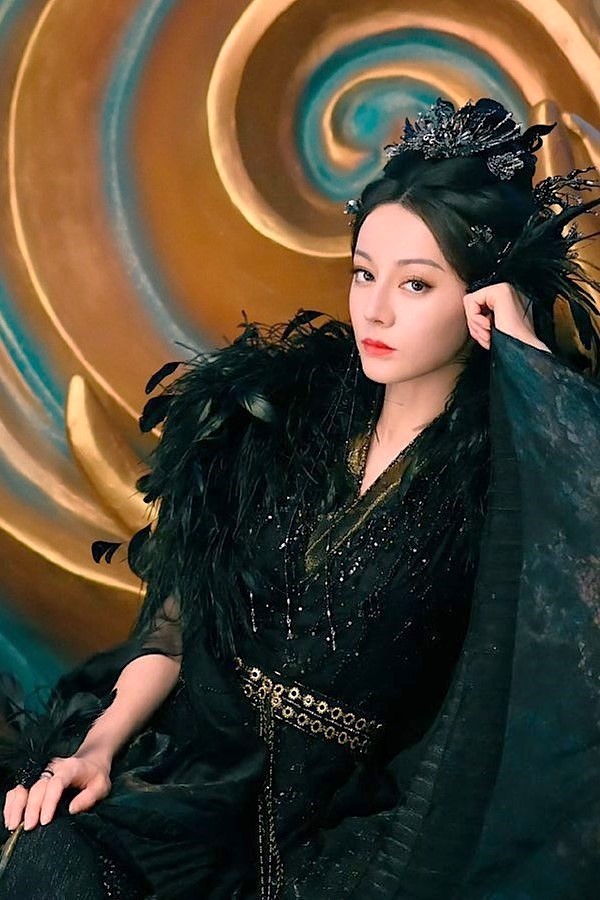 C-Drama Stars in Animal Form - Dilraba Dilmurat