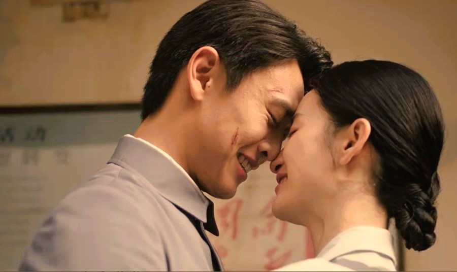 Love Story in the 1970s Drama Review - Qu Hua and Fang Mu Jing